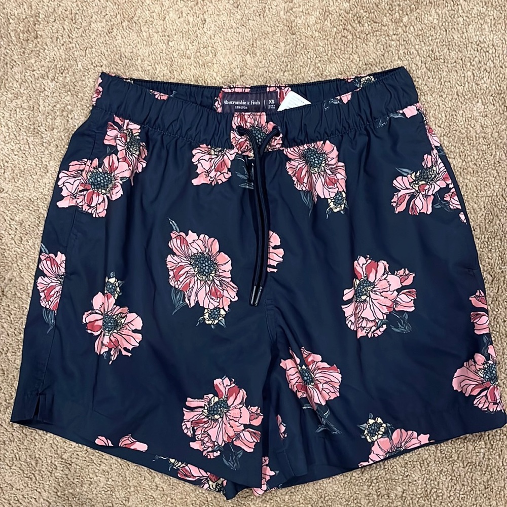 Mens Extra Small Abercrombie & Fitch Pull-On Swim Trunk.